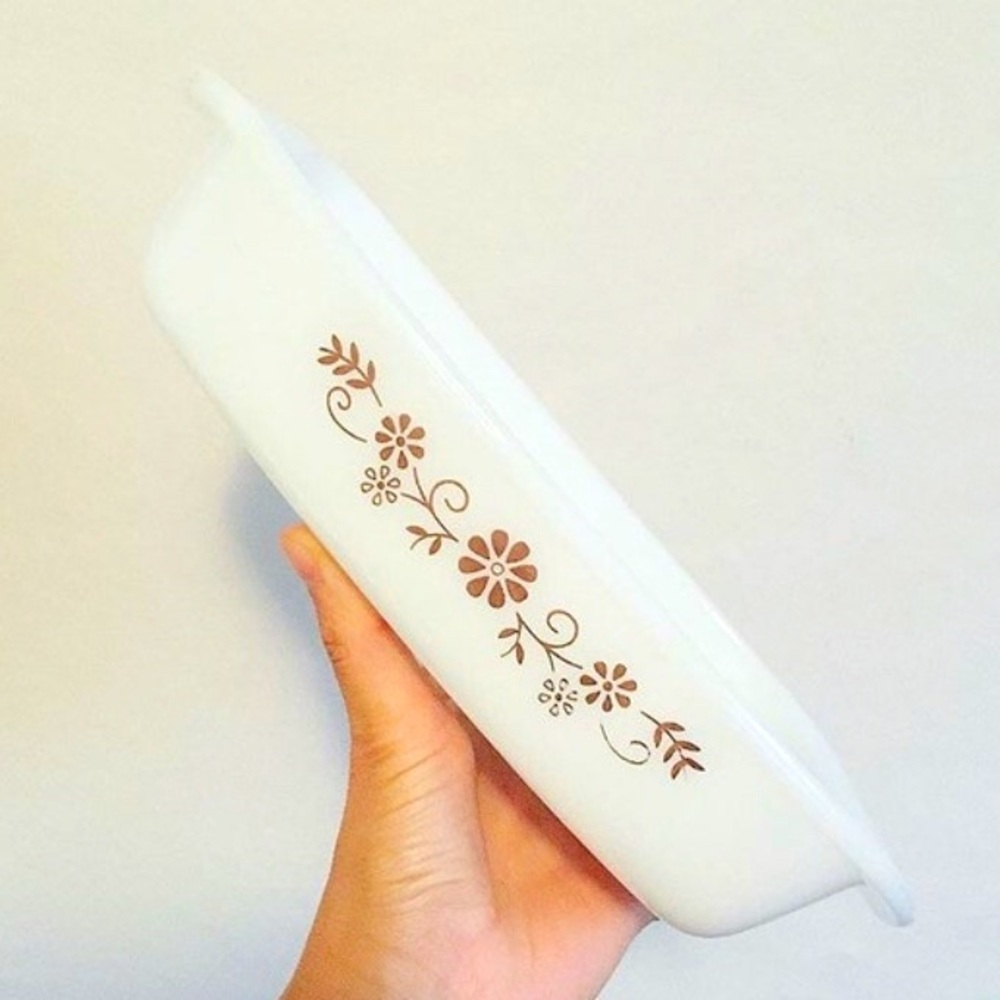 Vintage Brown Daisy Casserole Dish Pyr-O-Rey Dynaware Pyrex Like Serveware